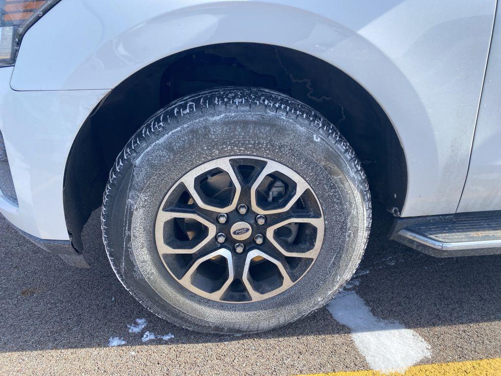 used 2023 Ford Expedition car, priced at $39,039