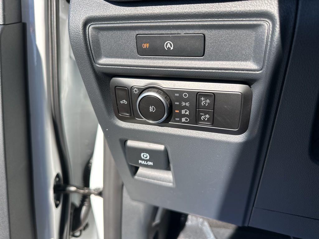 new 2025 Ford F-150 car, priced at $44,994