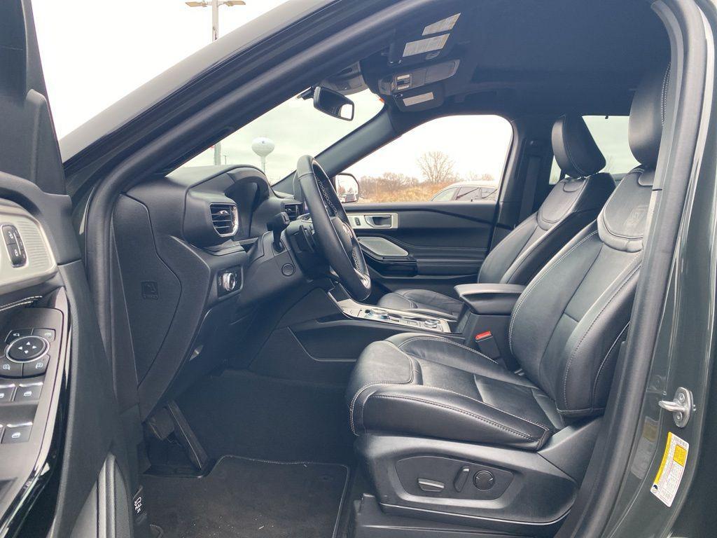 used 2023 Ford Explorer car, priced at $38,049