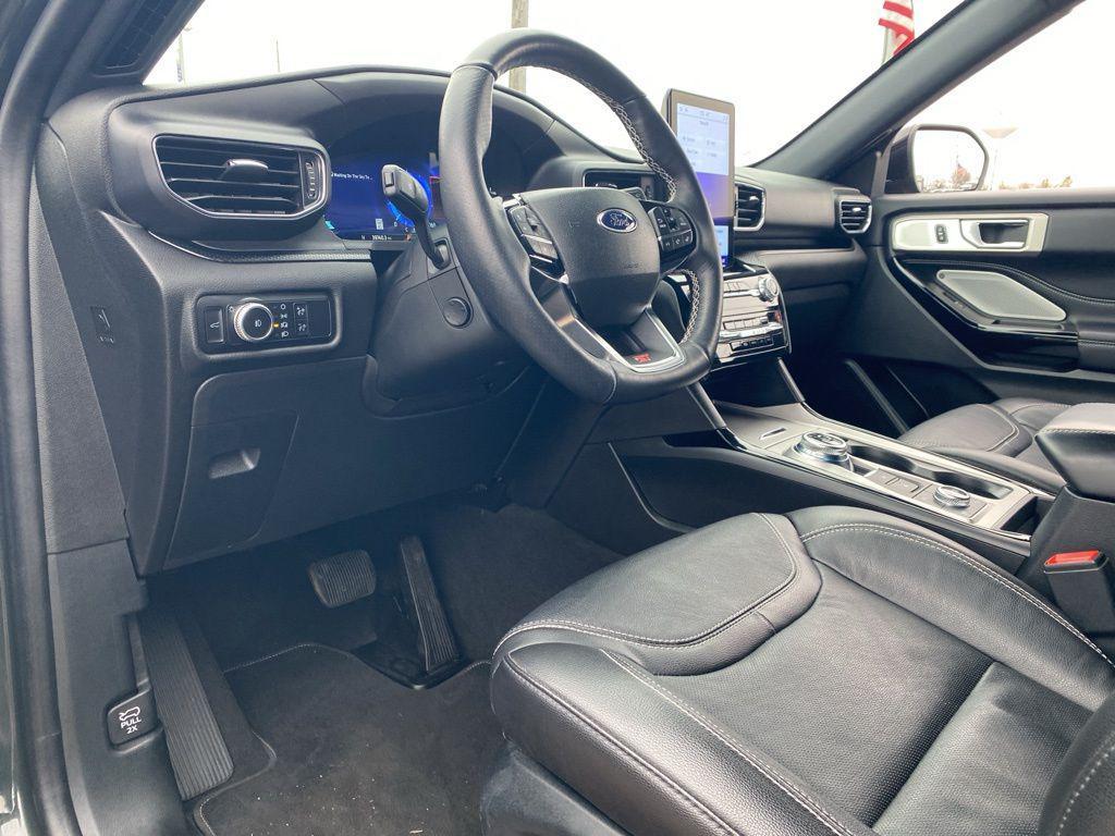 used 2023 Ford Explorer car, priced at $38,049