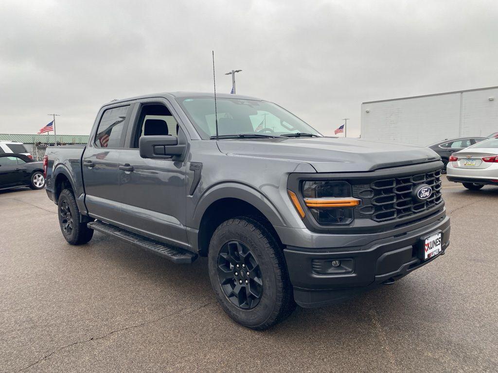 new 2025 Ford F-150 car, priced at $46,694