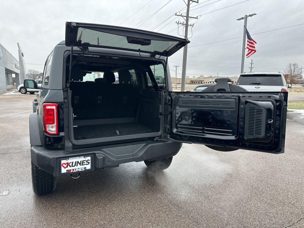used 2025 Ford Bronco car, priced at $38,301