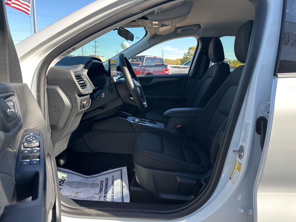 new 2026 Ford Escape car, priced at $28,994