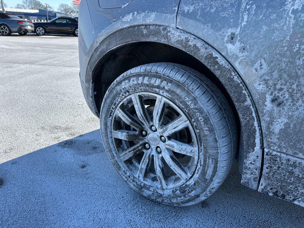 used 2023 Cadillac XT4 car, priced at $20,991