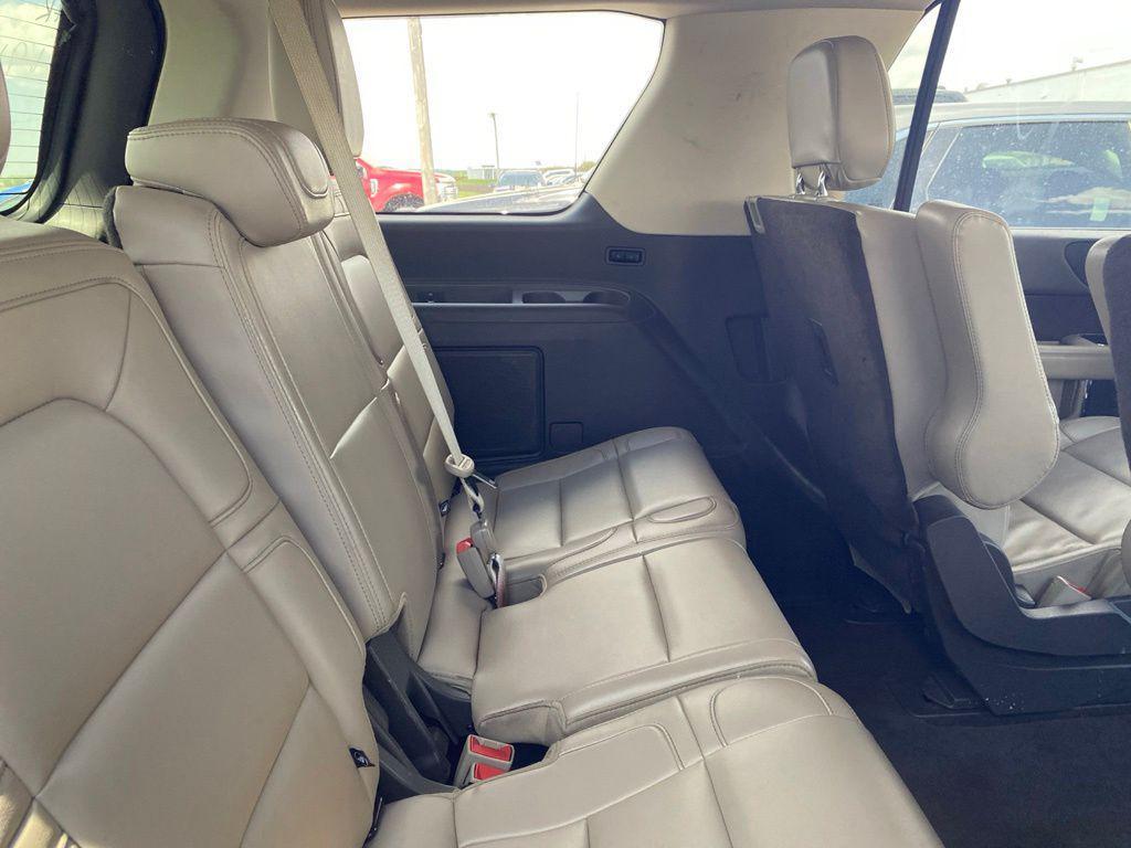 used 2024 Lincoln Navigator car, priced at $54,706