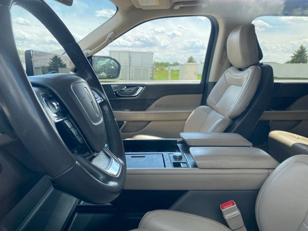 used 2024 Lincoln Navigator car, priced at $54,706