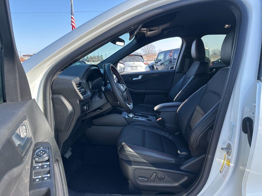 new 2026 Ford Escape car, priced at $33,694