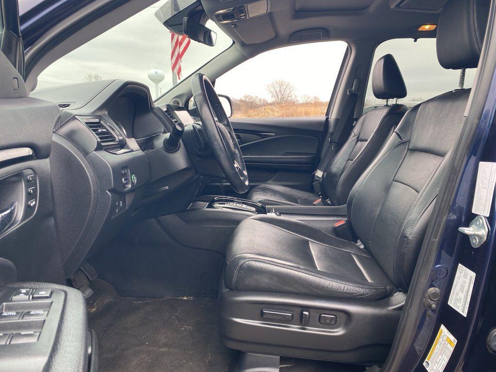 used 2022 Honda Pilot car, priced at $29,327