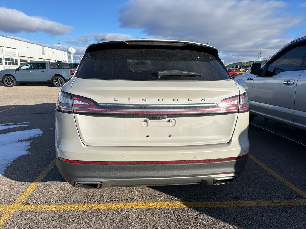 used 2021 Lincoln Nautilus car, priced at $23,825