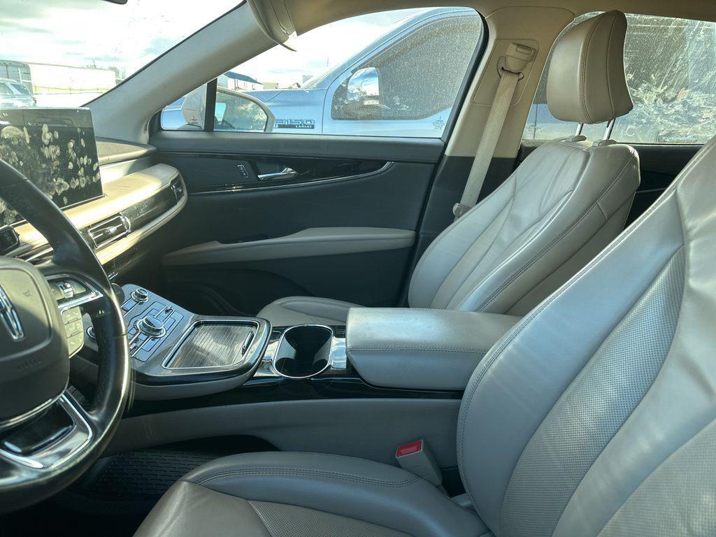 used 2021 Lincoln Nautilus car, priced at $23,825