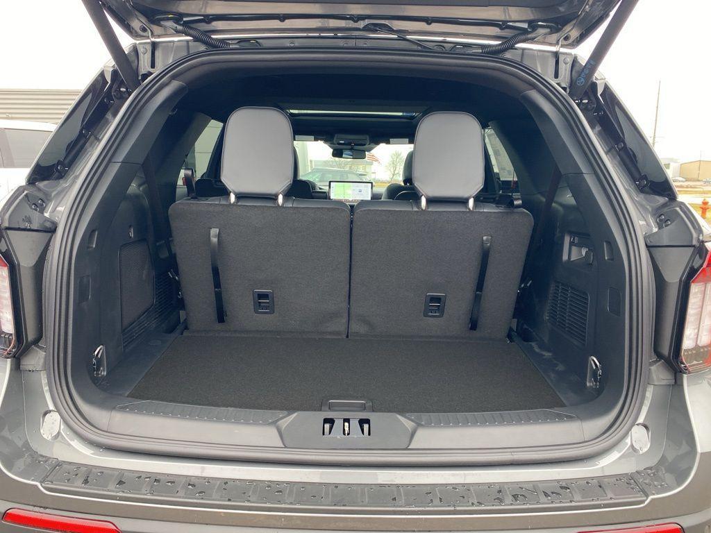 new 2026 Ford Explorer car, priced at $48,394