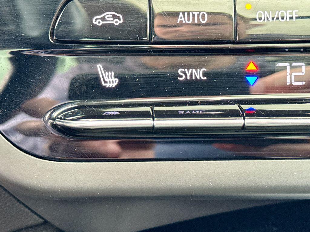 used 2021 Buick Envision car, priced at $20,953