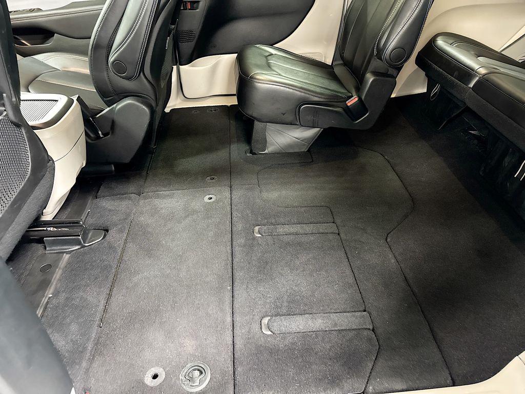 used 2024 Chrysler Pacifica car, priced at $26,799