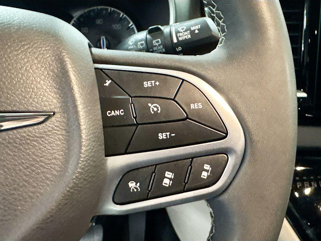 used 2024 Chrysler Pacifica car, priced at $26,799