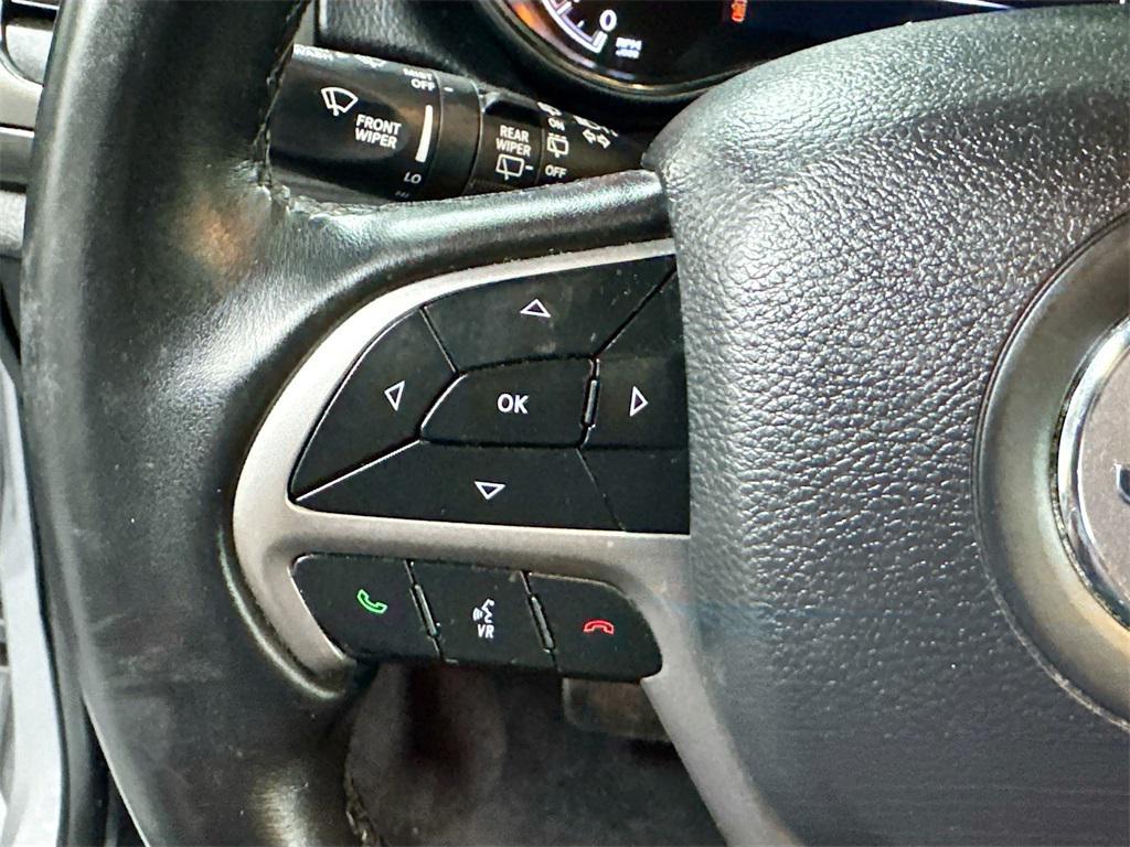 used 2019 Jeep Grand Cherokee car, priced at $17,889