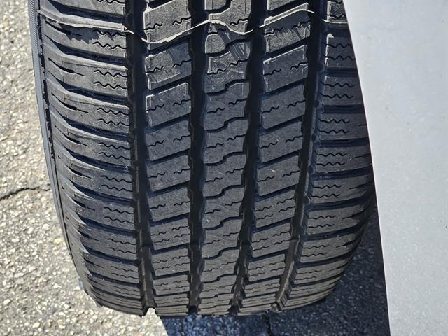 used 2024 GMC Yukon car, priced at $56,321