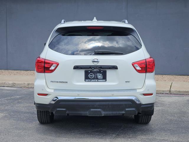 used 2020 Nissan Pathfinder car, priced at $18,401