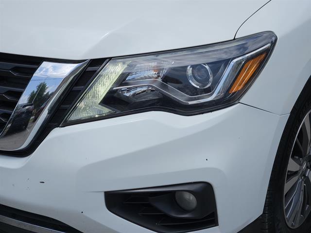 used 2020 Nissan Pathfinder car, priced at $18,401