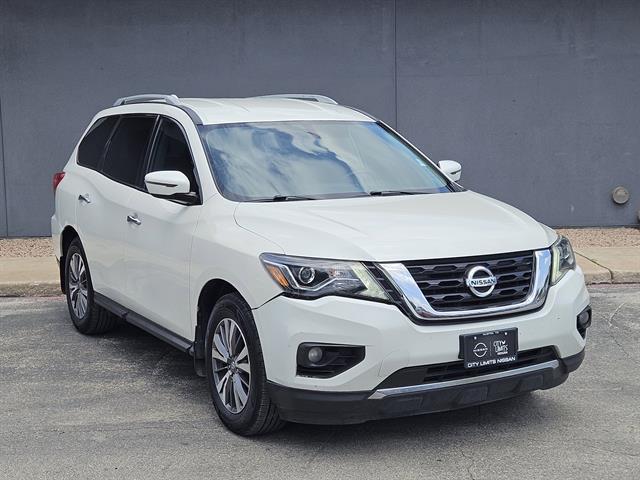 used 2020 Nissan Pathfinder car, priced at $18,401