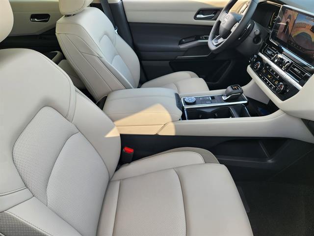 new 2026 Nissan Pathfinder car, priced at $40,381