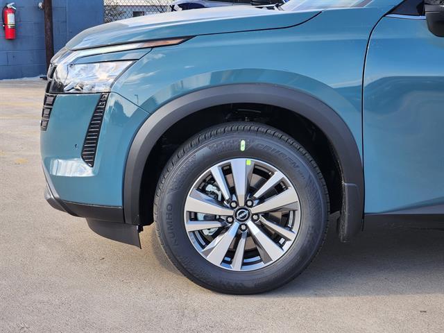 new 2026 Nissan Pathfinder car, priced at $40,381
