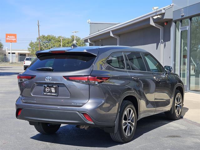 used 2024 Toyota Highlander car, priced at $37,701