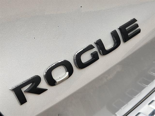 used 2018 Nissan Rogue car, priced at $9,901