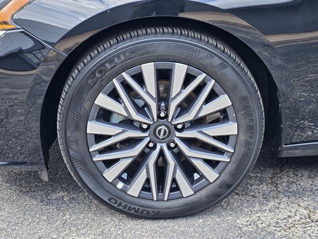 used 2025 Nissan Altima car, priced at $22,459