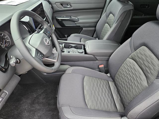 new 2026 Nissan Pathfinder car, priced at $39,055