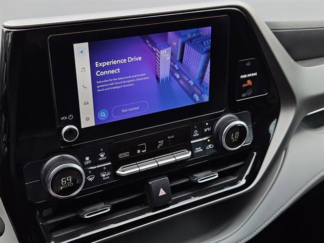 used 2024 Toyota Highlander car, priced at $43,651