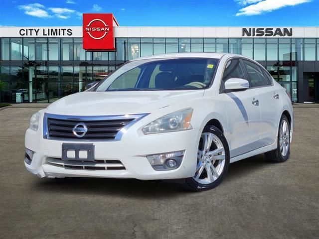 used 2015 Nissan Altima car, priced at $5,977