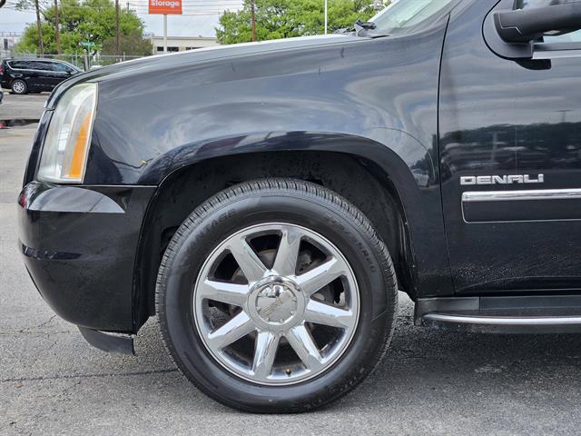 used 2010 GMC Yukon car, priced at $6,978
