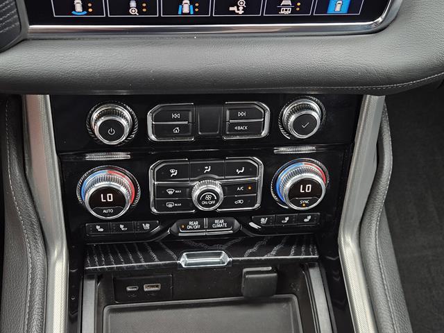 used 2021 GMC Yukon XL car, priced at $43,925