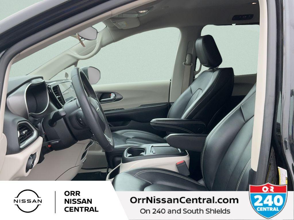 used 2023 Chrysler Pacifica car, priced at $22,587
