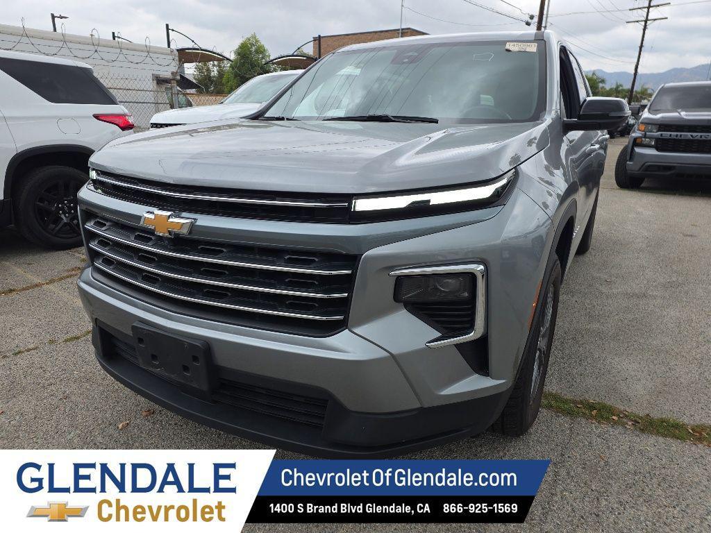 used 2024 Chevrolet Traverse car, priced at $31,977
