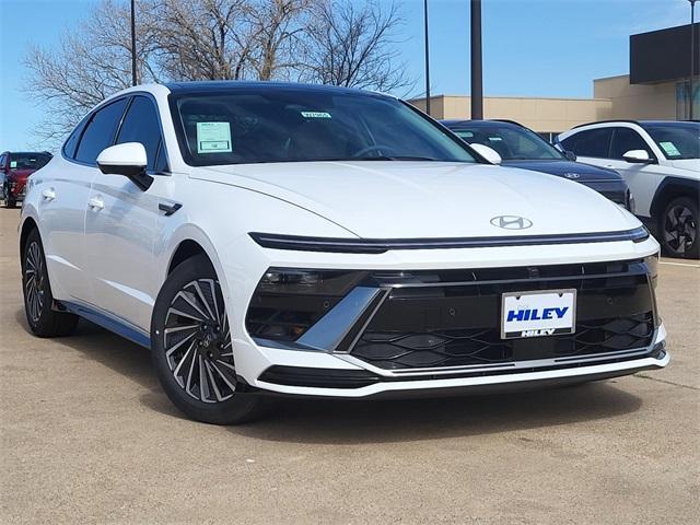new 2026 Hyundai Sonata Hybrid car, priced at $37,247