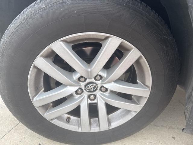 used 2016 Toyota Highlander car, priced at $12,991