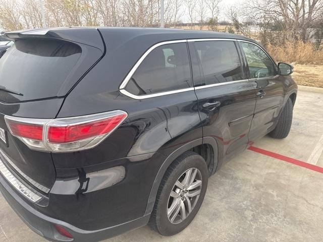 used 2016 Toyota Highlander car, priced at $12,991