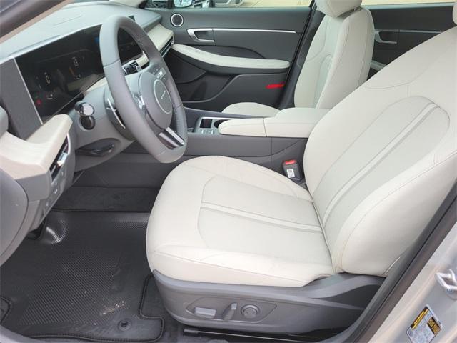 new 2025 Hyundai Sonata Hybrid car, priced at $27,491