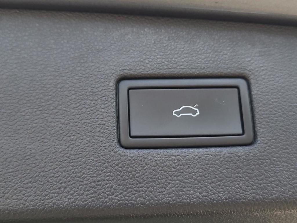 used 2022 Volkswagen Tiguan car, priced at $18,216