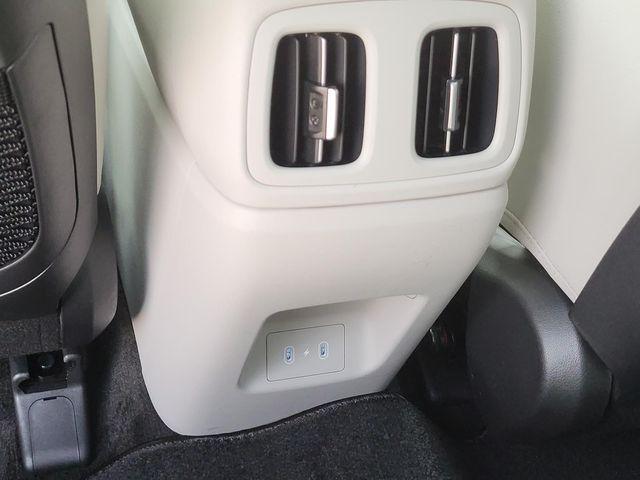 new 2026 Hyundai TUCSON Hybrid car, priced at $40,594