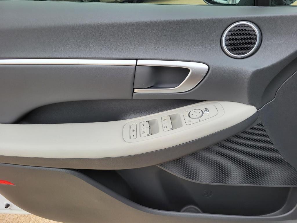 new 2026 Hyundai Sonata Hybrid car, priced at $30,216