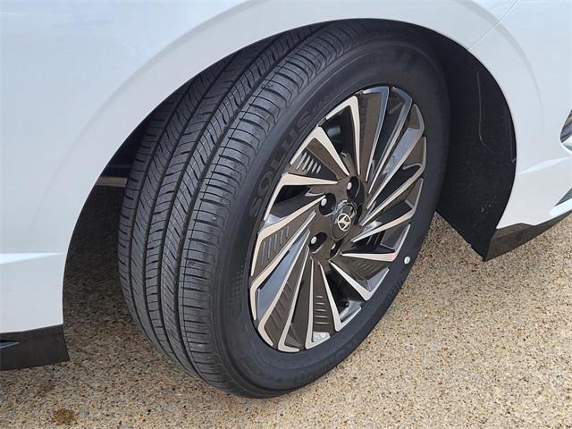 new 2026 Hyundai Sonata Hybrid car, priced at $33,803