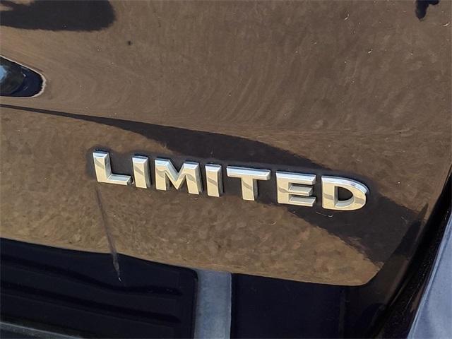 used 2017 Jeep Grand Cherokee car, priced at $14,291