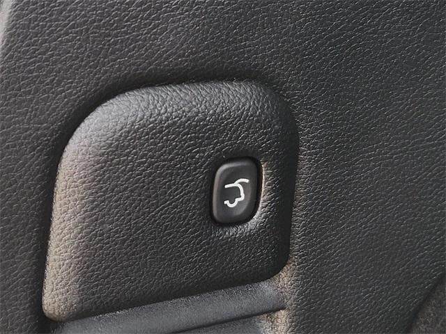 used 2017 Jeep Grand Cherokee car, priced at $14,291