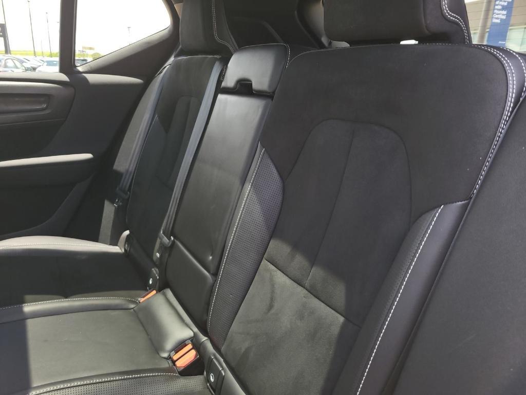used 2021 Volvo XC40 car, priced at $22,016