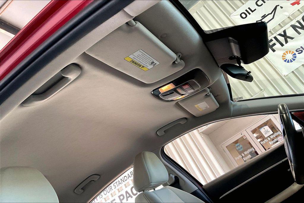 used 2025 Hyundai Sonata Hybrid car, priced at $19,902