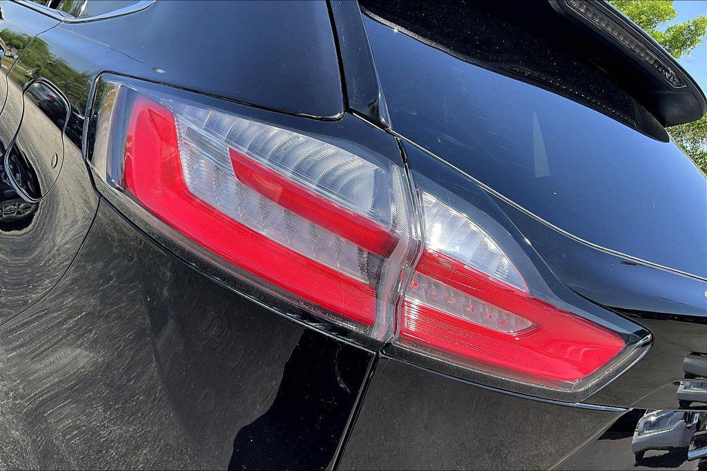 used 2024 Ford Edge car, priced at $21,931