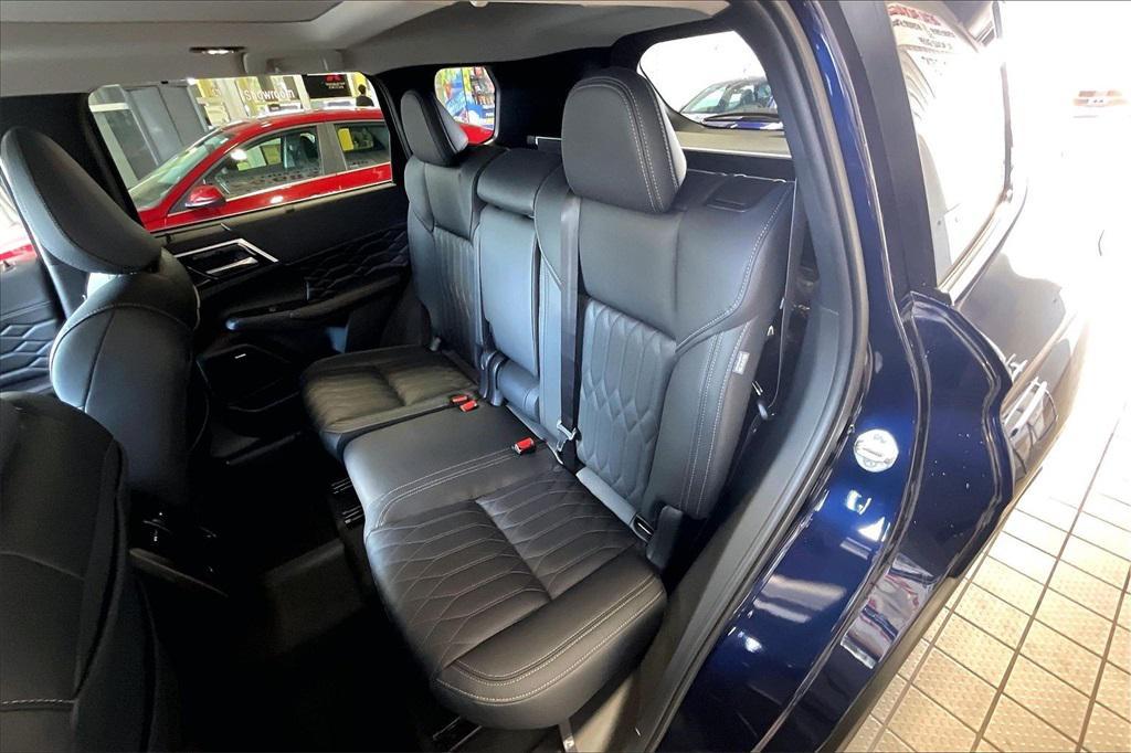 new 2026 Mitsubishi Outlander car, priced at $34,376