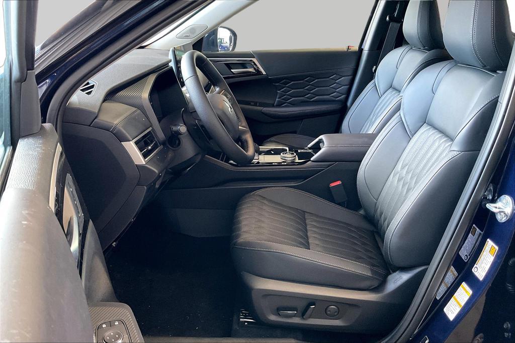 new 2026 Mitsubishi Outlander car, priced at $38,489